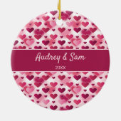Roze het patroon van het hart met de Tekst van de  Keramisch Ornament (Achterkant)