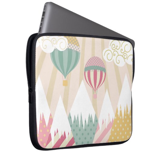 Roze hete luchtballon en bergscène laptop sleeve (Voorkant Rechts)