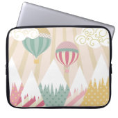 Roze hete luchtballon en bergscène laptop sleeve (Voorkant)