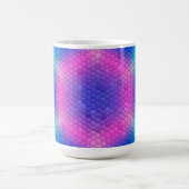 Roze hexagon-mozaïek op blauwe gradiënt koffiemok (Center)