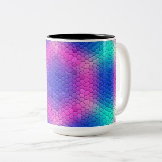 Roze hexagon-mozaïek op blauwe gradiënt tweekleurige koffiemok (Voorkant rechts)