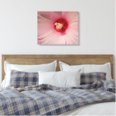 Roze Hibiscus Bloem Close-up Foto Enkele Print (Insitu (Slaapkamer))