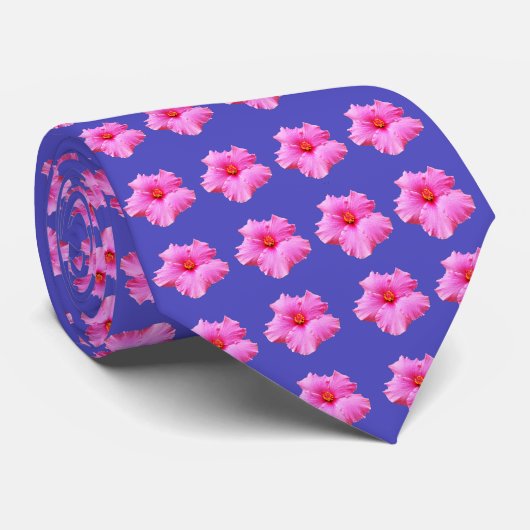 Roze Hibiscus bloemen op Paars, Stropdas (Opgerold)