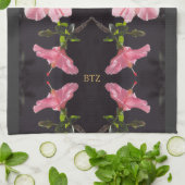 Roze Hibiscus op Black Theedoek (Gevouwen)