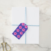 Roze hibiscusbloemen op paars cadeaulabel (Met Touw)