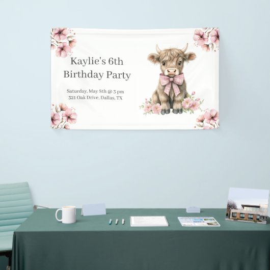 Roze Highland Koe Verjaardagsfeest Spandoek (Beurs)