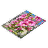Roze hollyhocbloemen briefkaart vierkant sticker T Notitieboek (Linkerzijde)