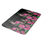 Roze Hollyhocks op Black Badmat (Gekanteld)