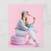 Roze holografische foto budget verjaardagsuitnodig (Achterkant)