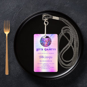 Roze holografische Quinceanera-uitnodiging voor ee Badge