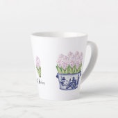Roze Hyacinten in Chinoiserie Planter Keramiek Latte Mok (Rechterhoek)