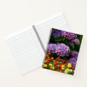 Roze Hydrangea en kleurrijke Zinnia Floral Notitieboek (Binnen)