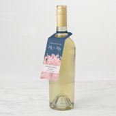 Roze hydrangea op marineblauw gepersonaliseerd huw flessenhanger (Schuin)