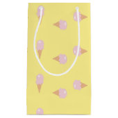 Roze ijs op geel klein cadeauzakje (Voorkant)
