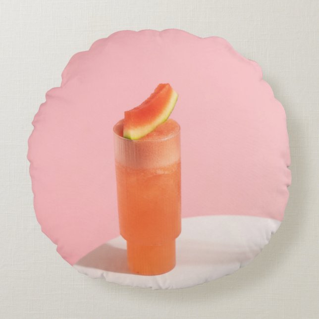 Roze ijs op kegel rond kussen (Voorkant)