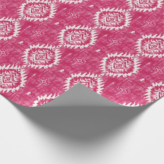  roze ikatpatroon cadeaupapier (Hoek)