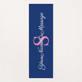 Roze Initiaal, elegante scripttekst, Royal Blue Yogamat (Voorkant)