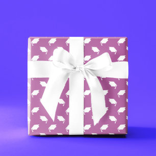 Roze Inpakpapier Met Witte Afstudeerhoeden