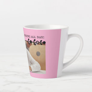 Roze introverte meme latte Mok