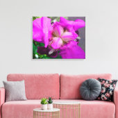 Roze Iris Canvas (Insitu (Woonkamer))