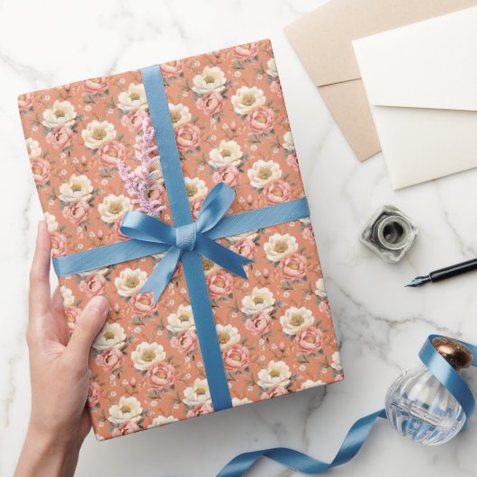 Roze & Ivoren pioenen op gedempt Sinaasappel Cadeaupapier (Geschenken)