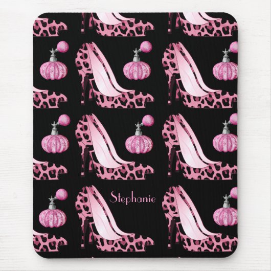 Roze Jaguar Stilettos & Purfume flessen op maat Muismat (Voorkant)