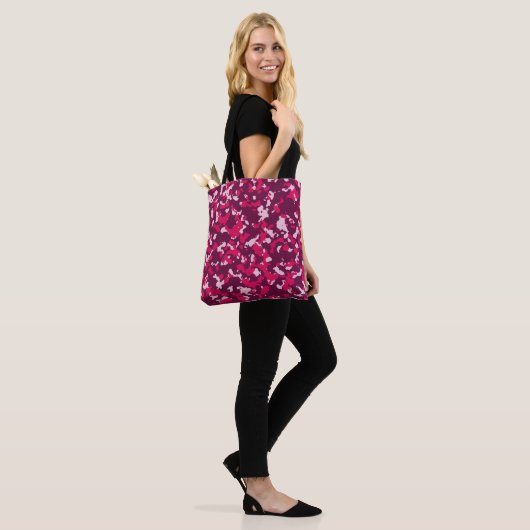 Roze kamo tote bag (Op model)