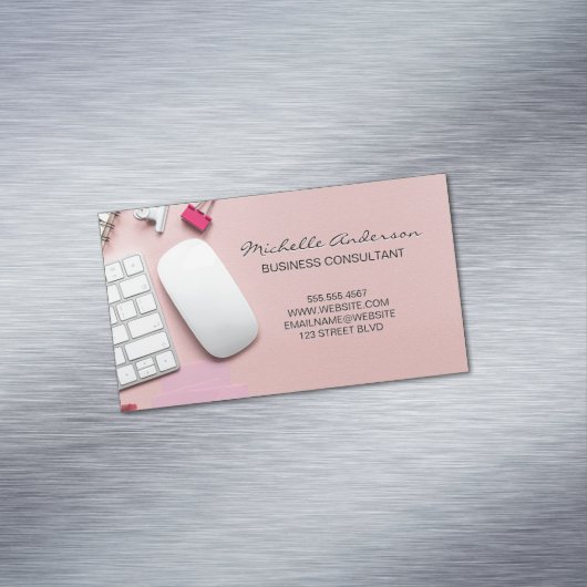 Roze Kantoor ruimteachtergrond Magnetisch Visitekaartje (Voorbeeld)