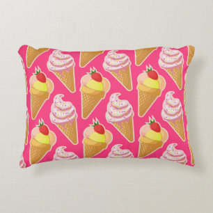 Roze Kawaii-patroon met aardbeienijs Accent Kussen