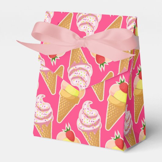 Roze Kawaii-patroon met aardbeienijs Bedankdoosjes (Voorkant Zijde)