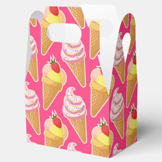 Roze Kawaii-patroon met aardbeienijs Bedankdoosjes (Geopend)