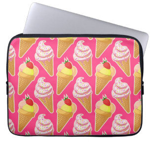 Roze Kawaii-patroon met aardbeienijs Laptop Sleeve