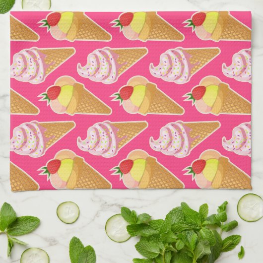 Roze Kawaii-patroon met aardbeienijs Theedoek (Gevouwen)