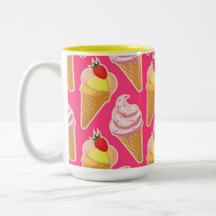 Roze Kawaii-patroon met aardbeienijs Tweekleurige Koffiemok