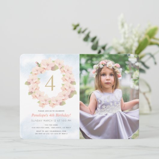 Roze Kersenbloesem Krans Meisje Foto Verjaardag Kaart (Staand voorkant)