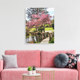 Roze Kersenbloesems en Houten Bruggetje Canvas Afdruk