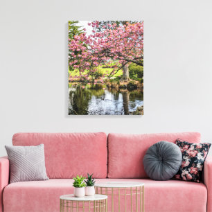 Roze Kersenbloesems en Vijver Fotografisch Canvas Afdruk