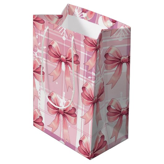 Roze Kerst Geplaagd Sneeuwvlokken Bow Coquette Medium Cadeauzakje (Achterkant Gekanteld)