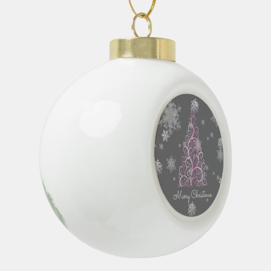 Roze kerstboom en sneeuwvlokken keramische bal ornament (Links)