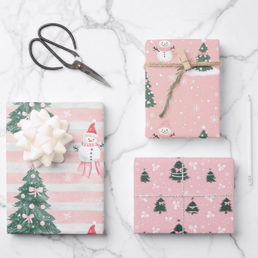Roze Kerstboom Sneeuwman Speelse Sneeuwvlokken Inpakpapier Vel (Voorkant)