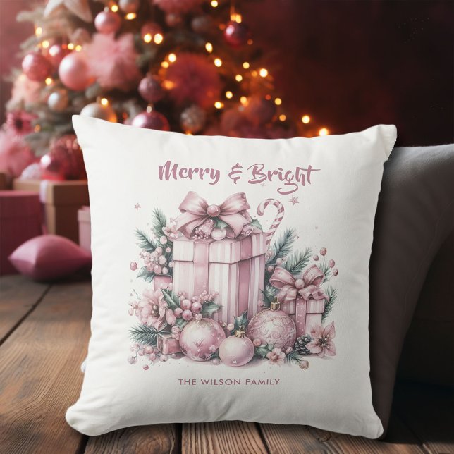 Roze Kerstmis Glam Merry Décor Gepersonaliseerd Kussen (pink christmas ideas glam personalized throw pillow decor watercolor presents baubles decorations)