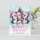 Roze kerstpinguïns vrolijk en helder feestdagenkaart (Staand voorkant)