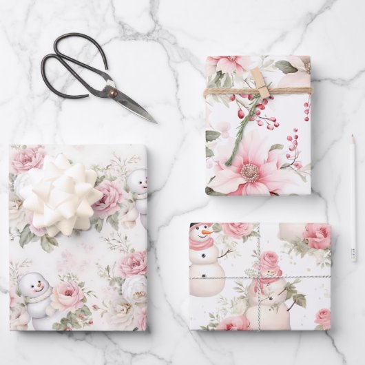 roze kerstsneeuwman en bloemen inpakpapier vel (Voorkant)