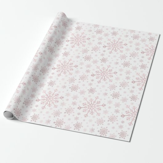  roze kerstsnowflakes op winterwit   cadeaupapier (Uitgerold)