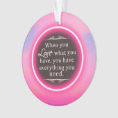Roze kerstversiering met gloed ornament (voorkant)
