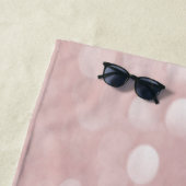 Roze keukenhanddoek aanpassen strandlaken (In situ)