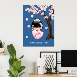 Roze Kimono Kawaii Kokeshi Pop op Blauwe Achtergro Poster
