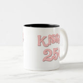 Roze Kisses 25 cent Tweekleurige Koffiemok (Voorkant rechts)