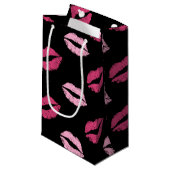 Roze Kisses Klein Cadeauzakje (Voorkant Gekanteld)