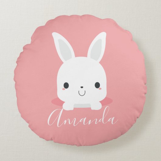 Roze kleine inktkonijn met aangepaste naam rond kussen (Voorkant)